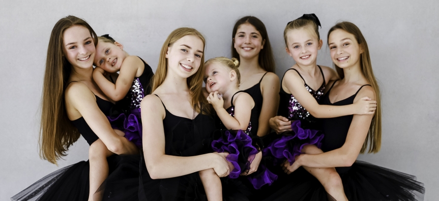 A group photo of Dynamite Premier Academy dancers 